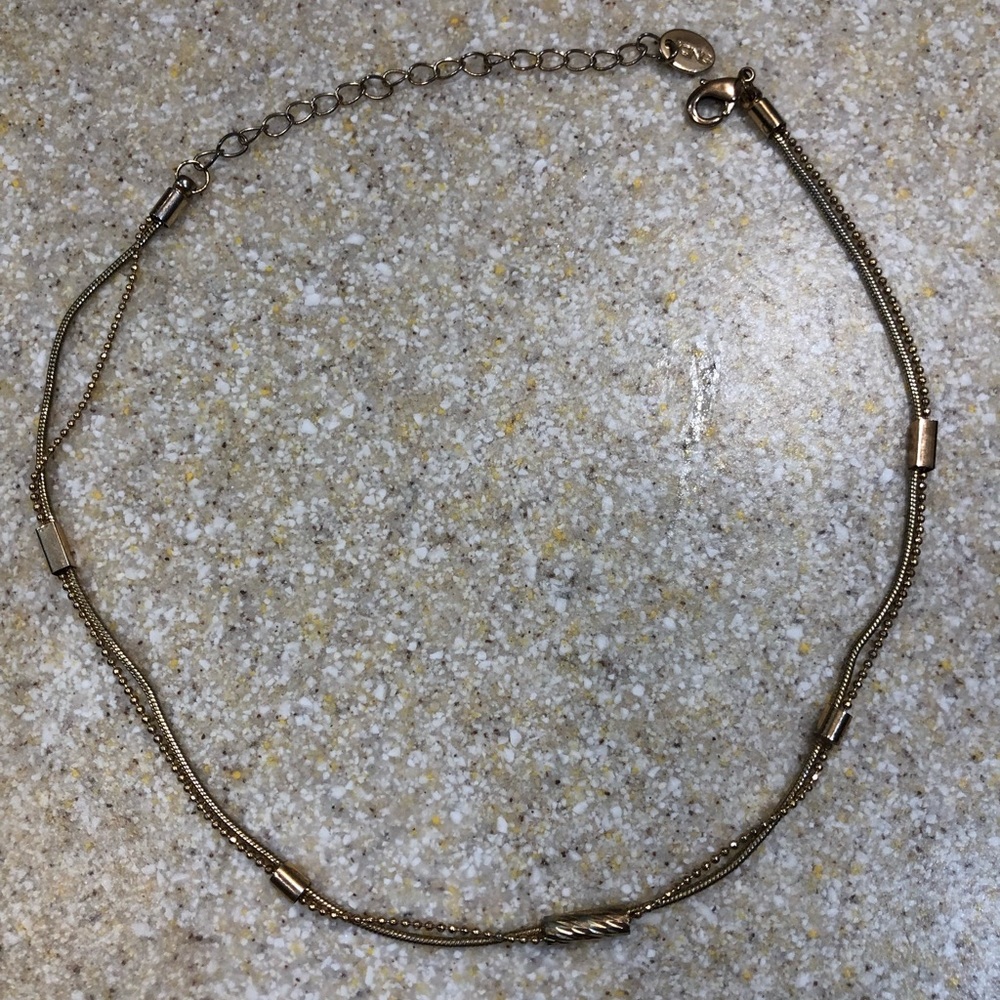 Gold choker